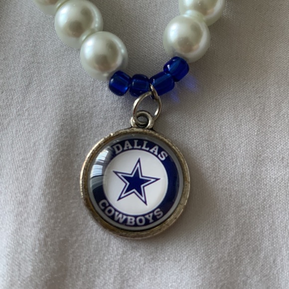 NFL Dallas Cowboys Earrings and bracelet - Picture 2 of 5